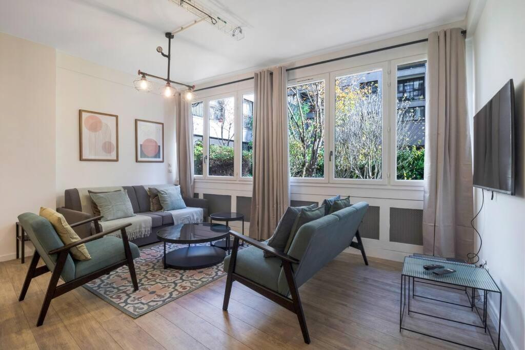 Brand New Flat For 8 People, 3 Bedrooms Paris Eksteriør bilde