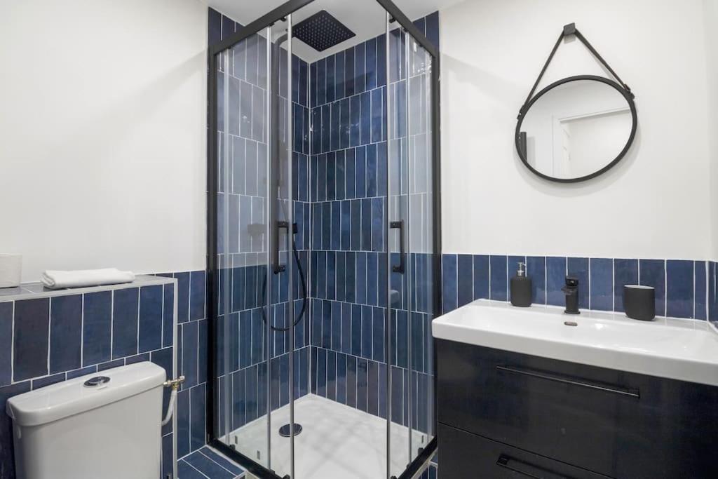Brand New Flat For 8 People, 3 Bedrooms Paris Eksteriør bilde